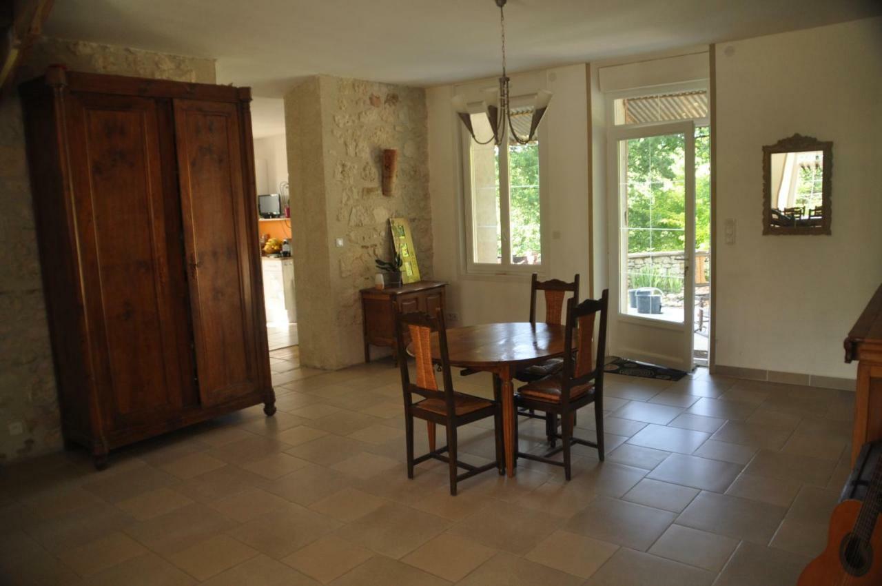 Loustalneou Bed and Breakfast Saint-Pierre-de-Clairac Εξωτερικό φωτογραφία
