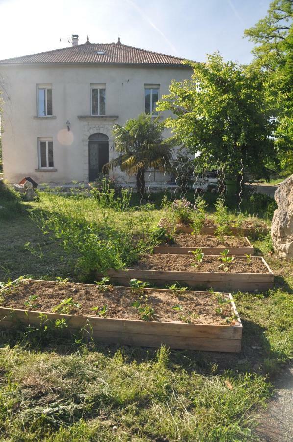 Loustalneou Bed and Breakfast Saint-Pierre-de-Clairac Εξωτερικό φωτογραφία