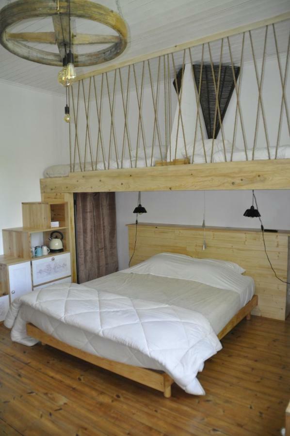 Loustalneou Bed and Breakfast Saint-Pierre-de-Clairac Εξωτερικό φωτογραφία